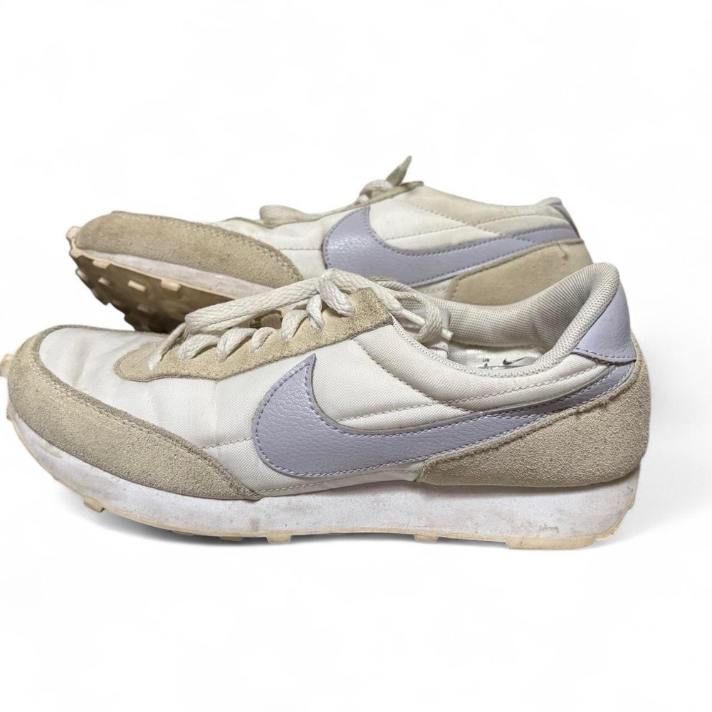 Nike White and Purple Daybreak Sneakers